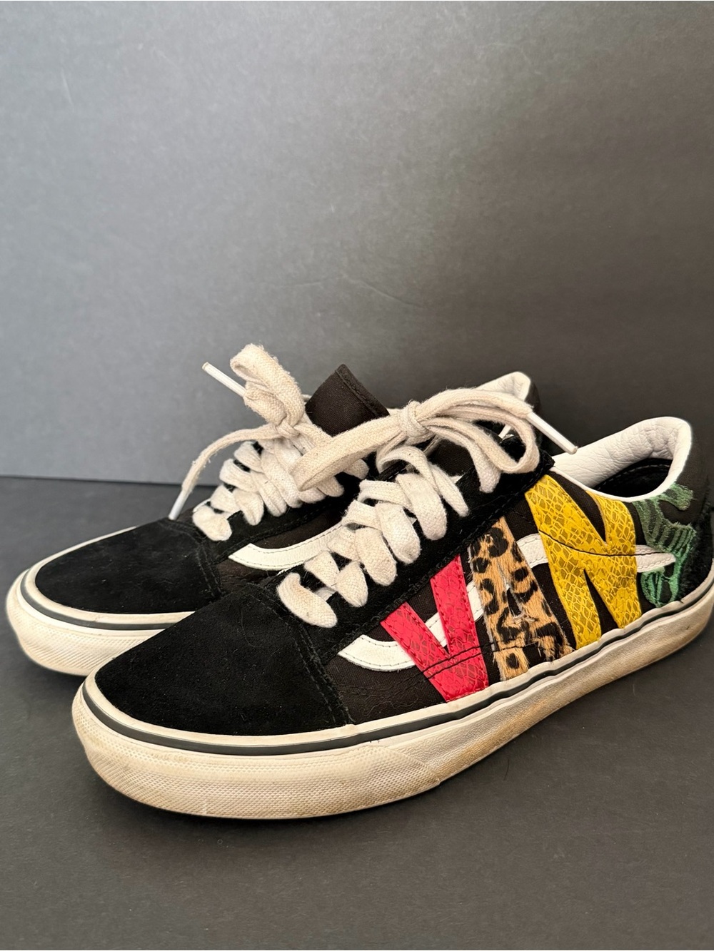 Vans Suede Multi Snakeskin Logo Size 8
